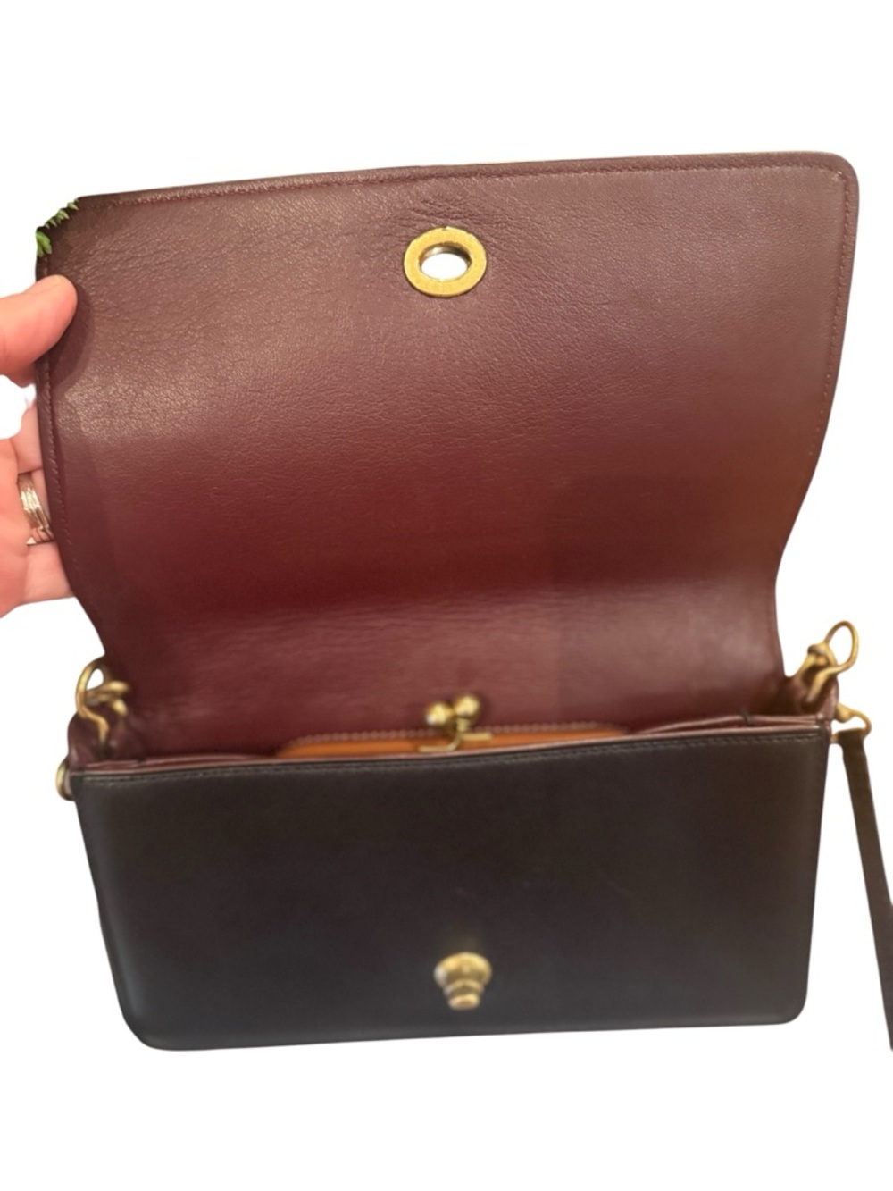 Coach - 1941 Reissued Dinky with Kisslock - Black Leather Embossed EUC (2019) - Picture 3 of 11